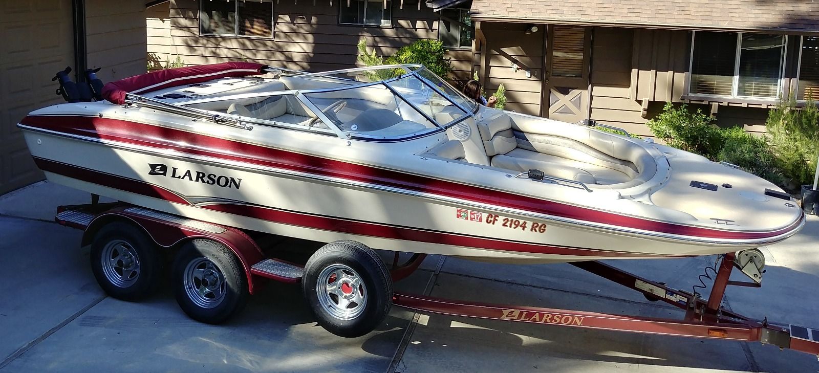 Larson Escape For Sale For Boats From Usa