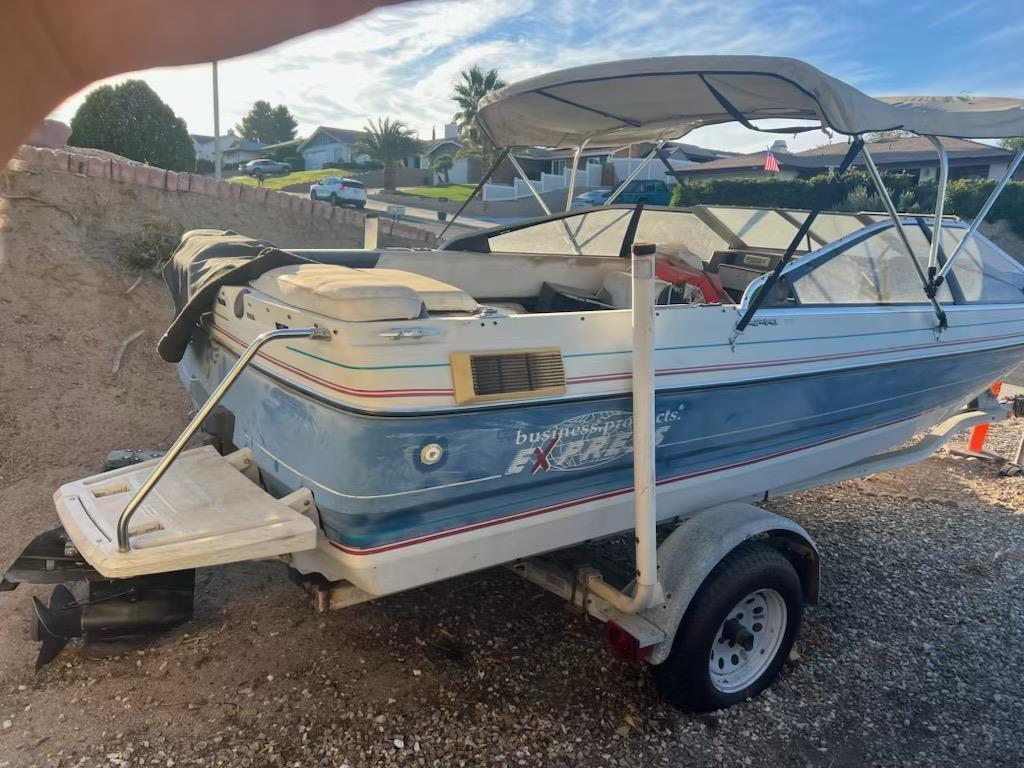 Bayliner Capri Runabout Boat Stern Has Trailer For Sale For