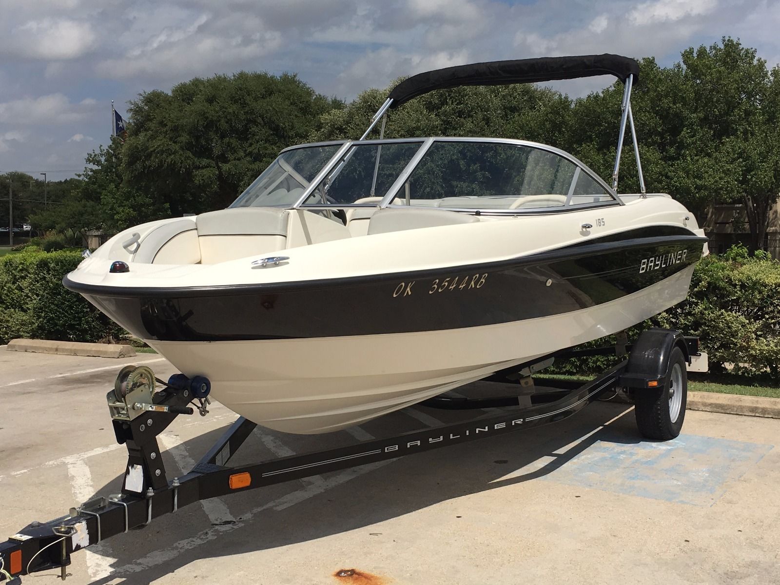 Bayliner 185 boat for sale from USA