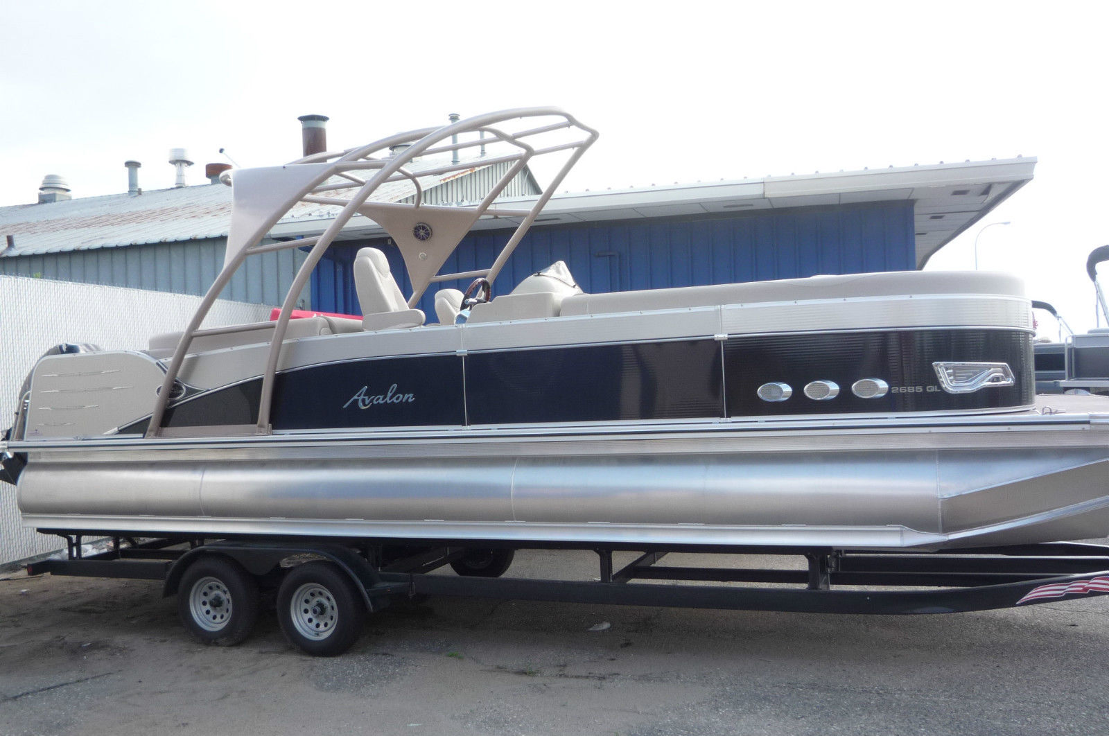 AVALON 26 QUAD LOUNGER boat for sale from USA