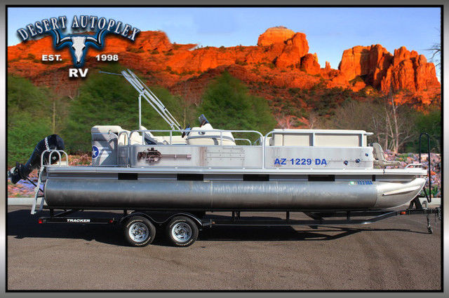 Sun Tracker Pontoon Boat Mercury 60 boat for sale from USA