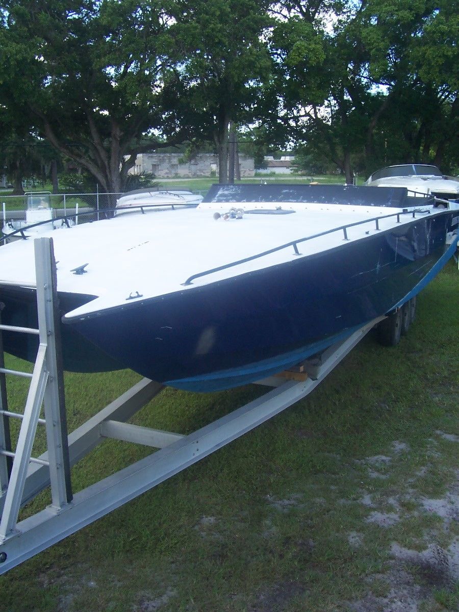 cigarette boat catamaran