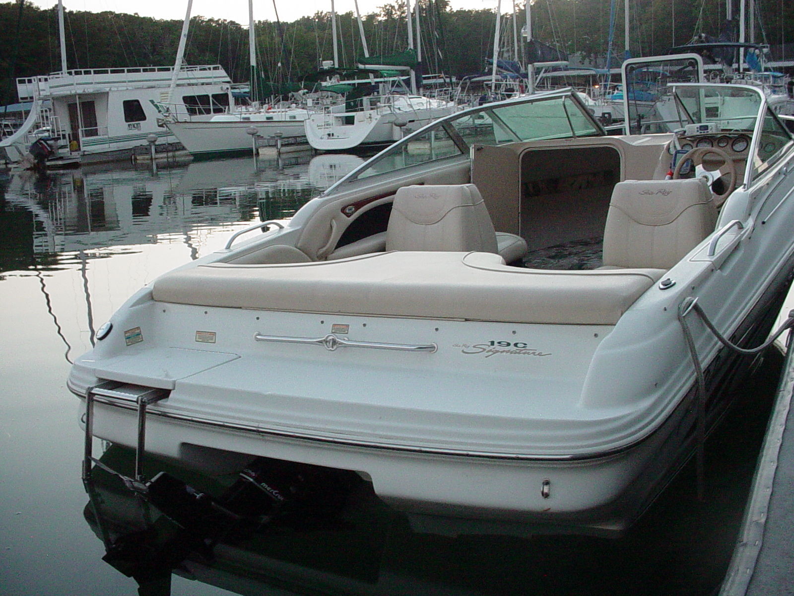 Sea Ray Signature 190 Cuddy Cabin 1999 for sale for $2,000 ...