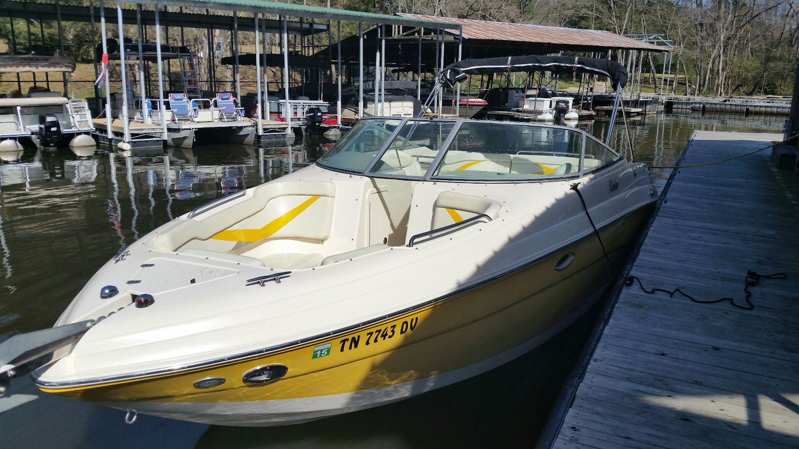 Rinker Captiva 282 Bowrider 2005 for sale for $1 - Boats-from-USA.com