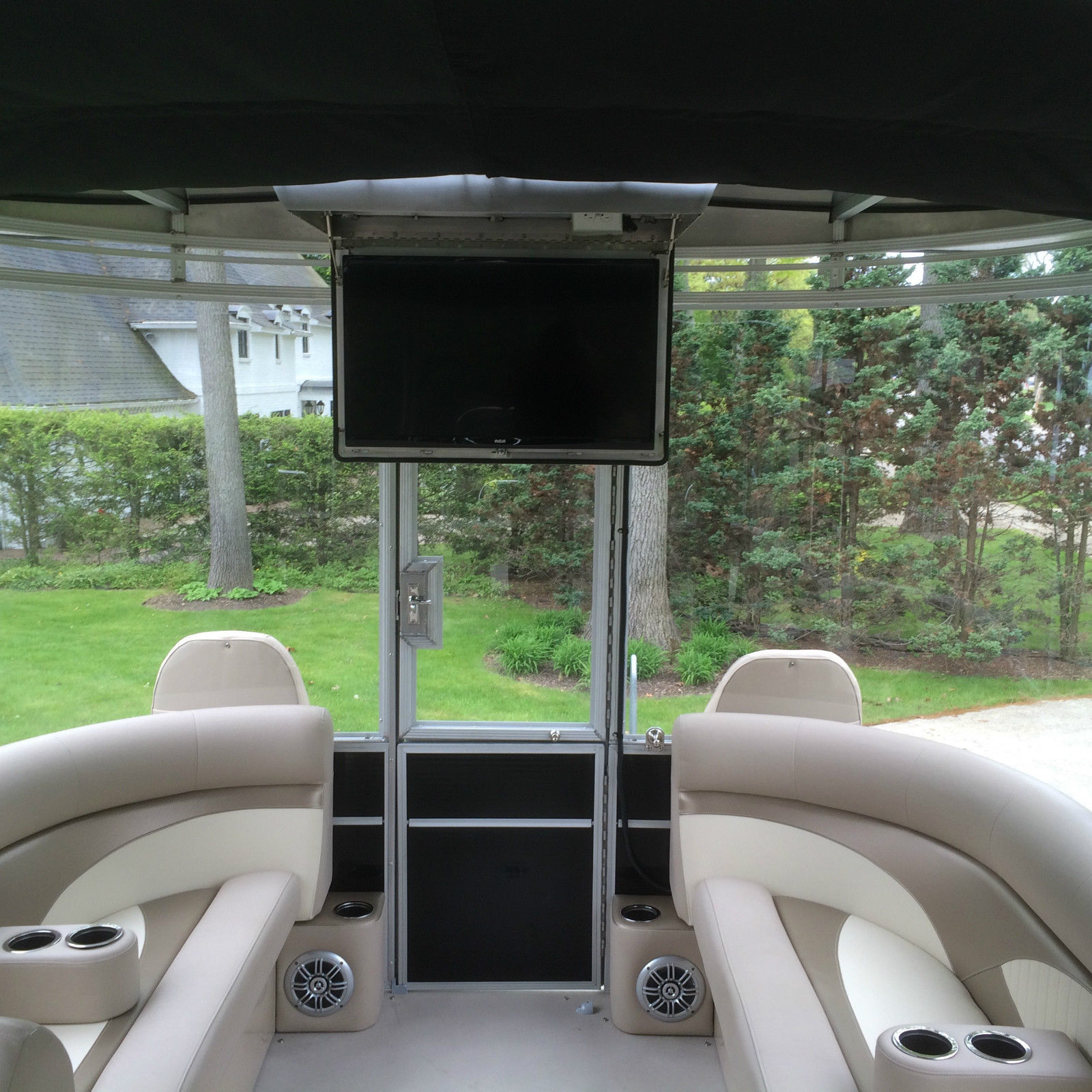 Pontoon Cruiser Luxury Edition Cabin Cruiser/Camper 2015 ...