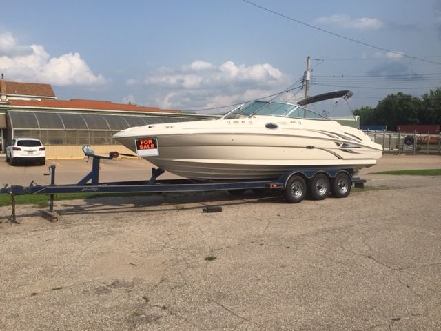 Sea Ray 270 Sundeck