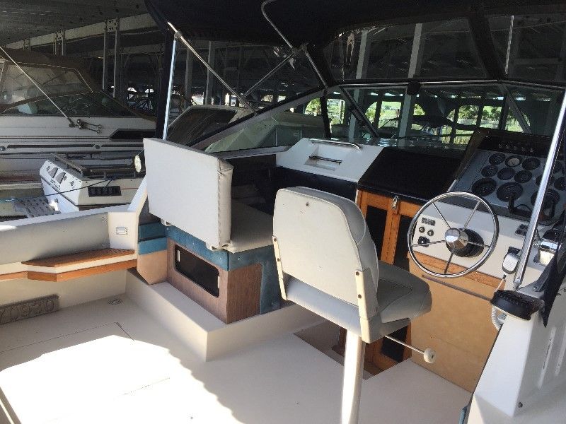 Wellcraft Wellcraft2600 Express 1983 For Sale For $10,500 - Boats-from 