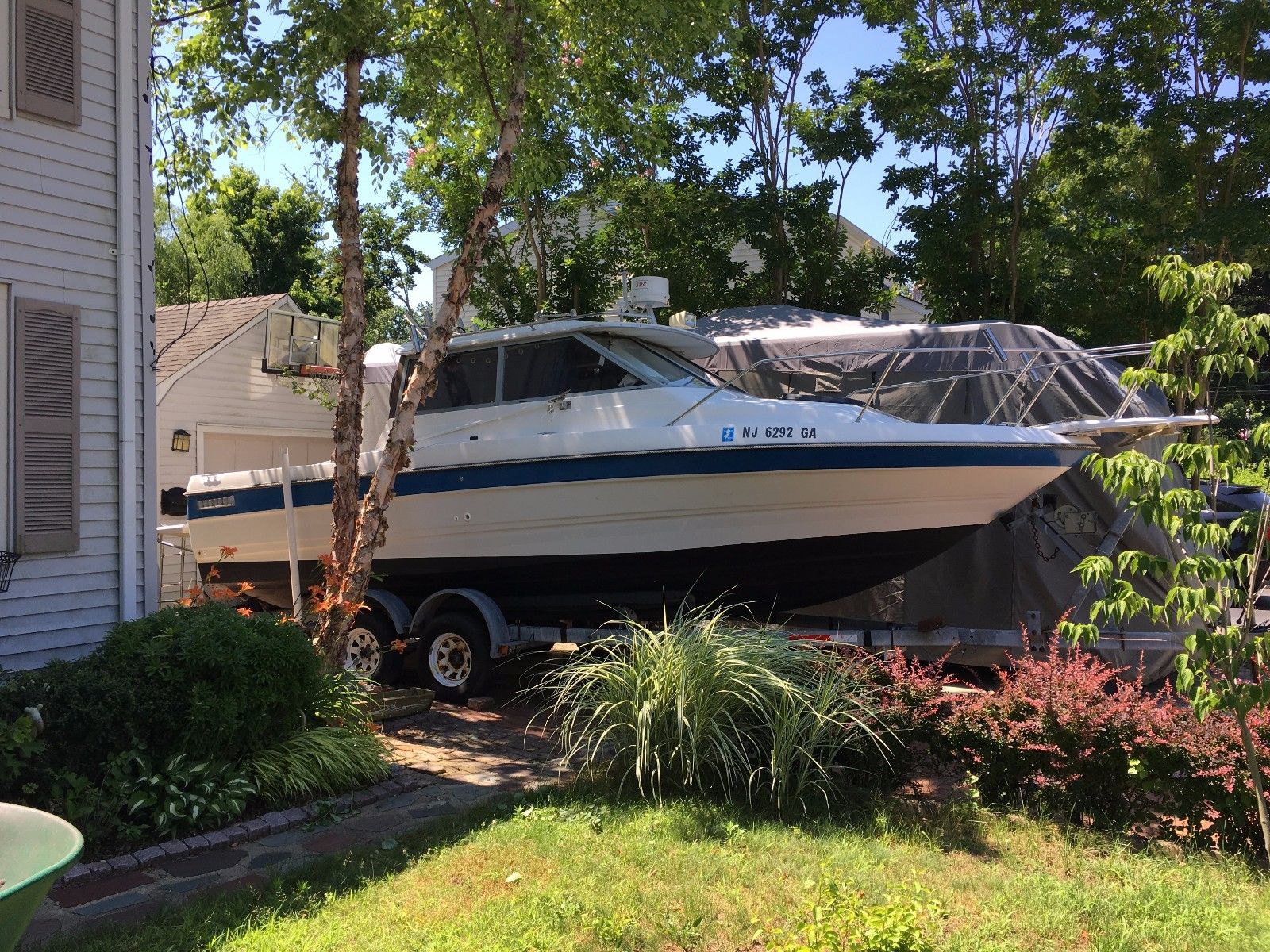 Bayliner Trophy 2460 1988 for sale for 7,500