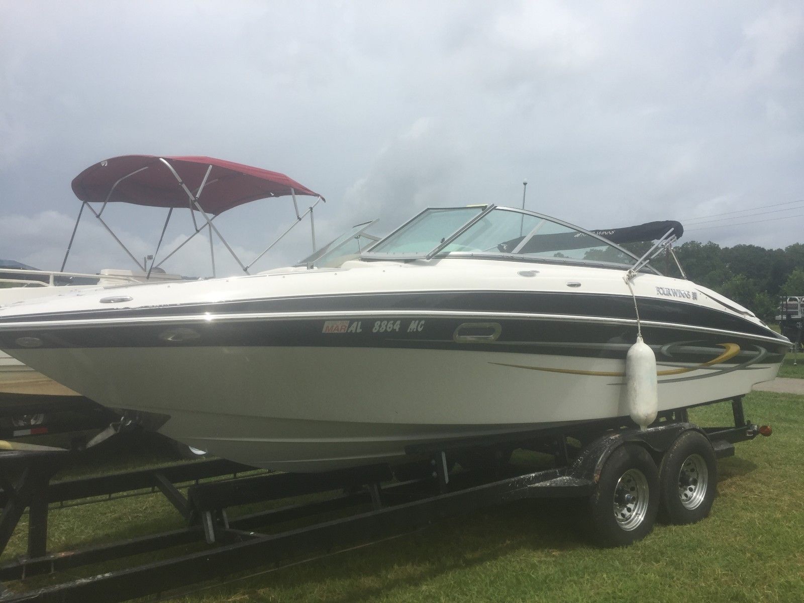 Four Winns 240 2006 for sale for $1,000 - Boats-from-USA.com