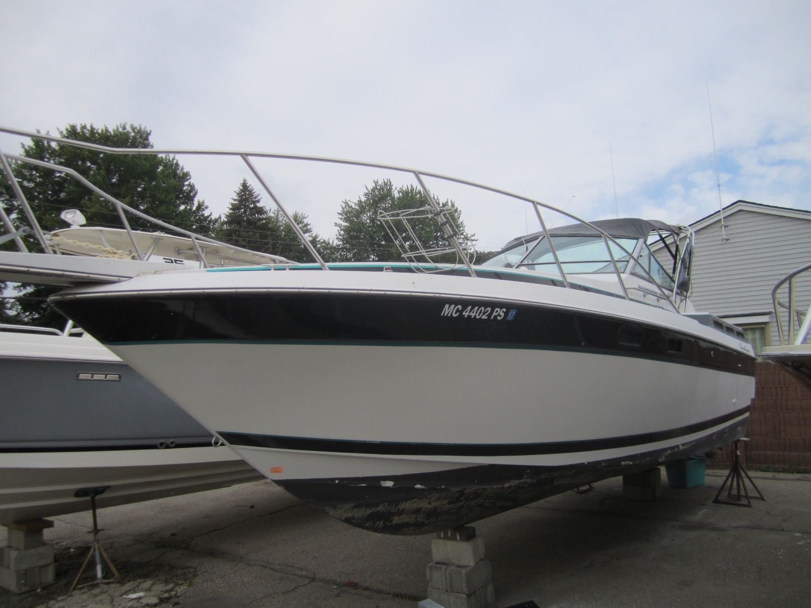 Chris Craft Amerosport 284 1988 for sale for $99 - Boats-from-USA.com