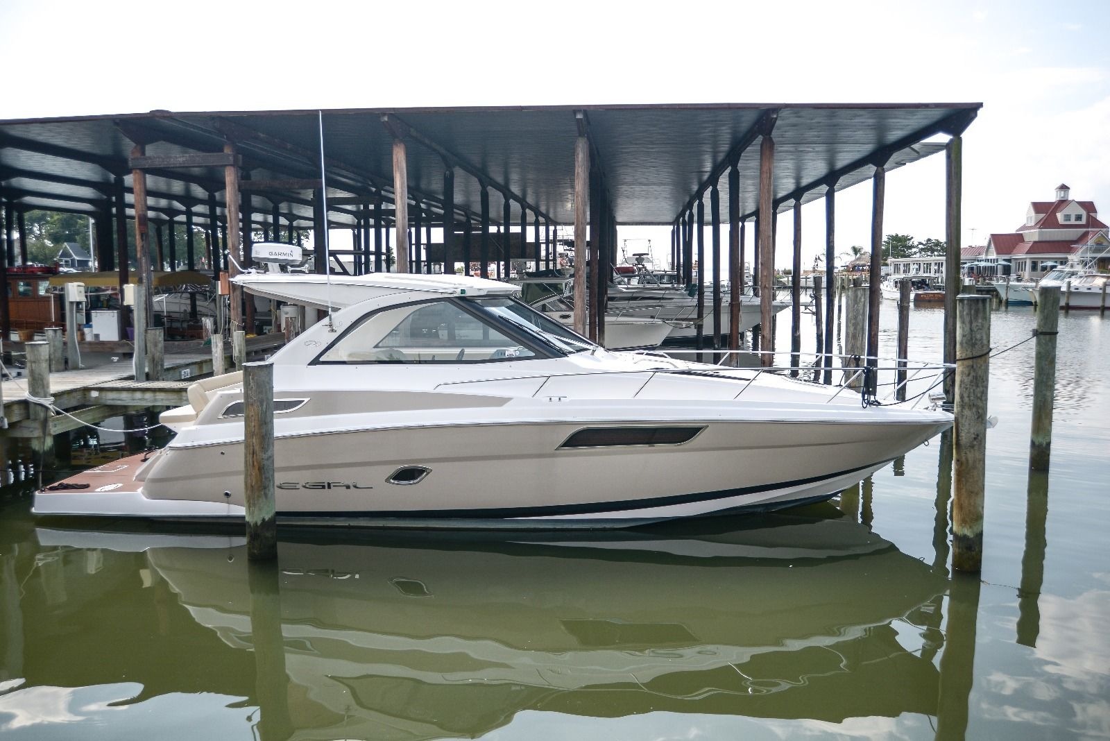 Sea Ray 35 Sport Coupe