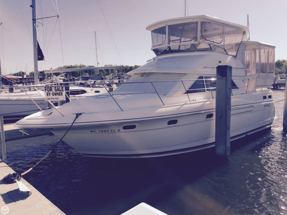 1997 cruisers yachts 3650 aft cabin
