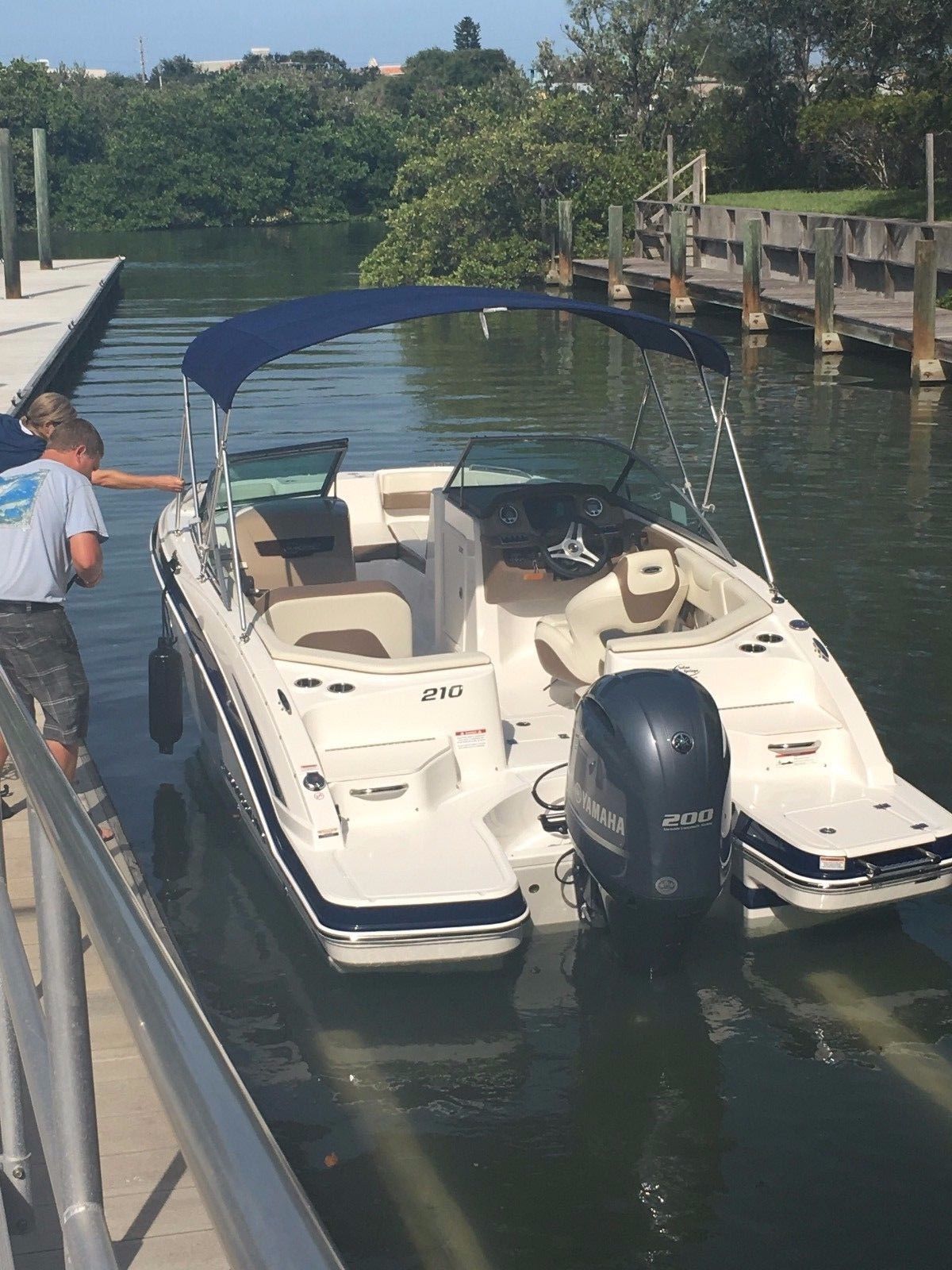 Chaparral 210 2017 for sale for $43,500 - Boats-from-USA.com