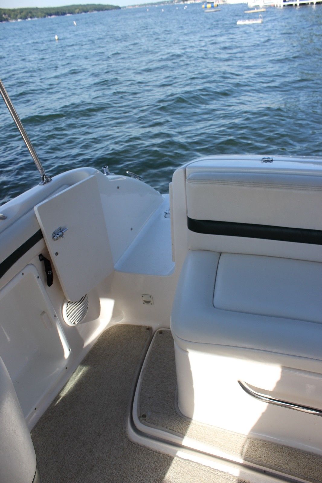 Chaparral 233 Sunesta 2000 for sale for $15,000 - Boats-from-USA.com