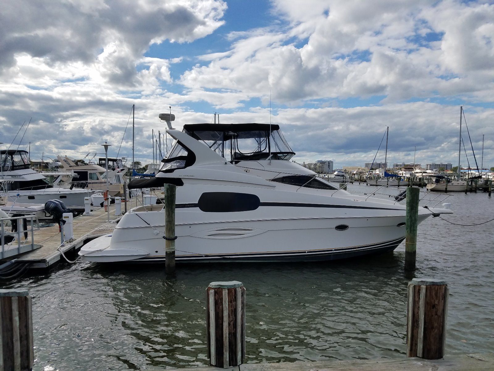 Silverton 410 Sport Bridge 2003 for sale for $150,000 - Boats-from-USA.com
