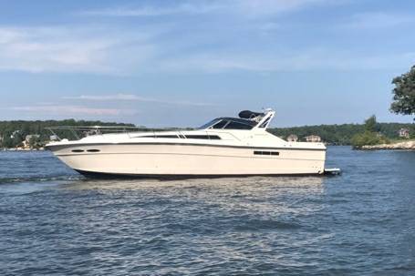 SEA RAY 390 EXPRESS