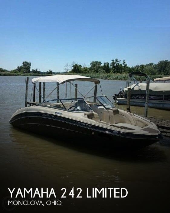 Yamaha 242 Limited