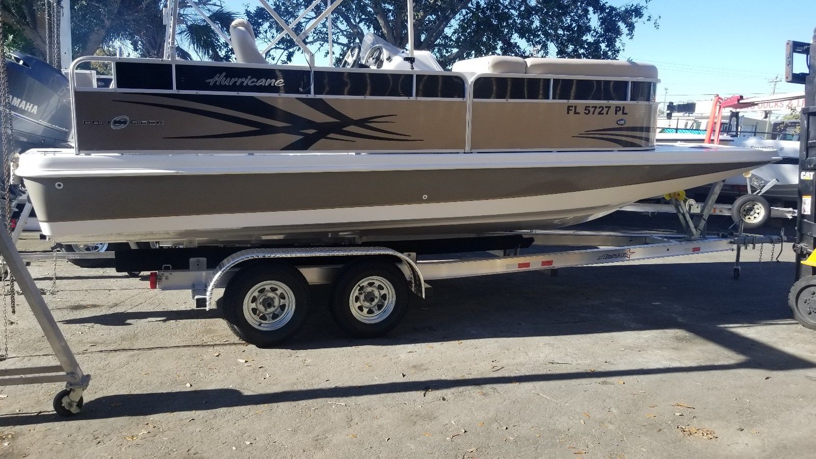 Hurricane 236 Fun Deck 2013 for sale for $1,000 - Boats 