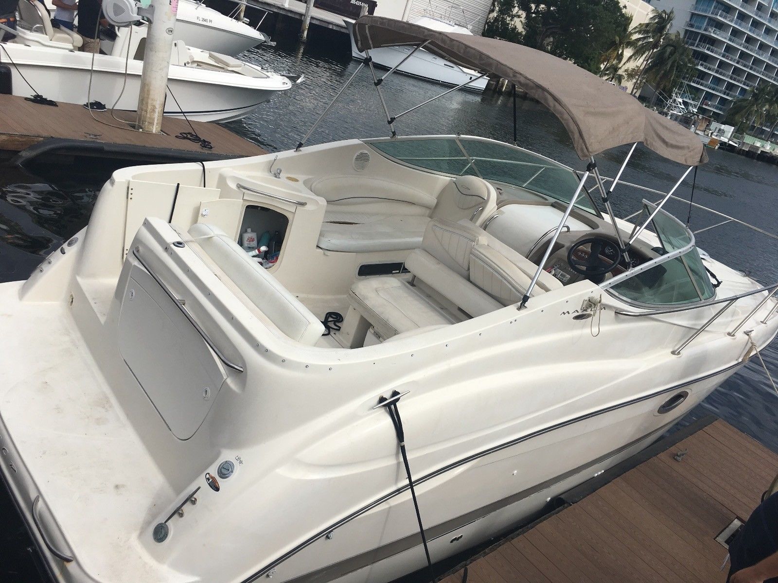 MAXUM 27SCR 2000 for sale for $12,500 - Boats-from-USA.com