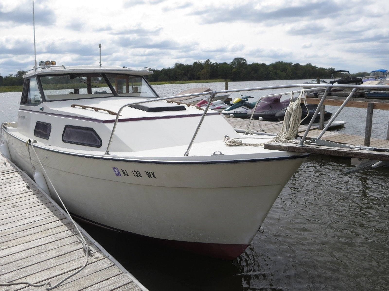 Bayliner 2270 Explorer 1982 for sale for $4,900 - Boats-from-USA.com