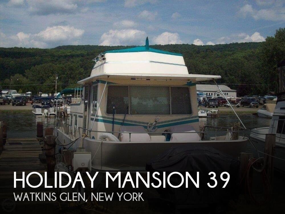 Holiday Mansion 39