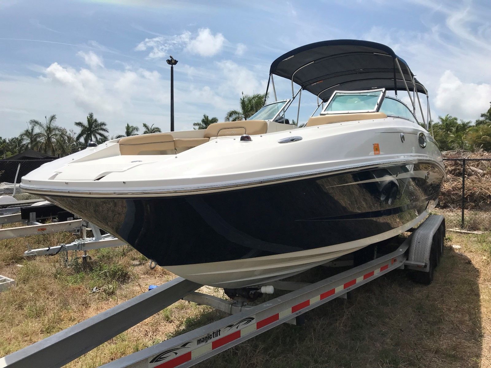 Sea Ray 280 Sundeck