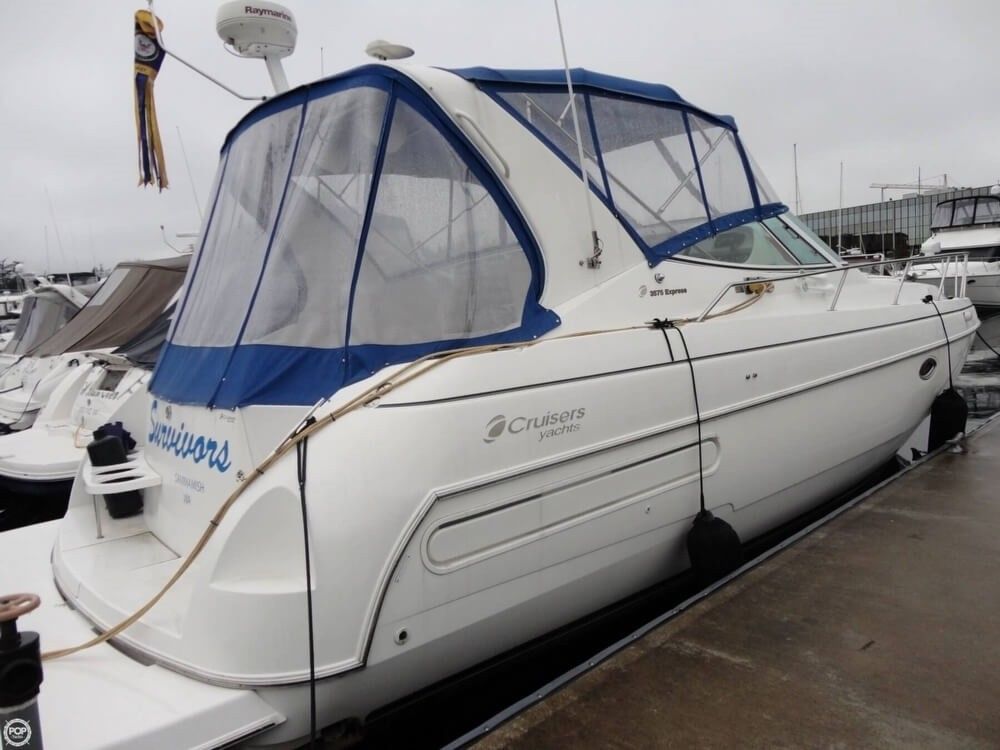 cruisers yachts 3575 express