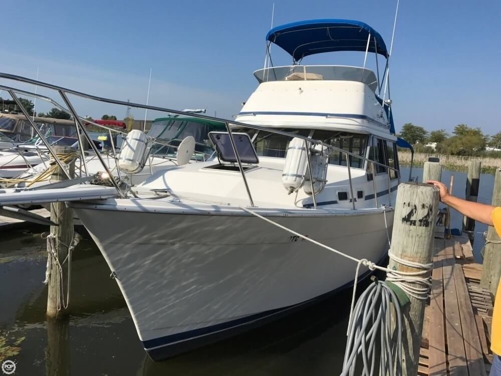 Bayliner Explorer 3270 1985 for sale for $26,400 - Boats-from-USA.com