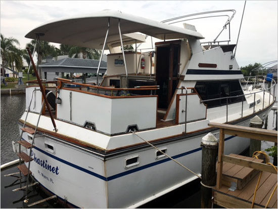 President 41 Double Cabin 1985 for sale for $2,900 - Boats-from-USA.com