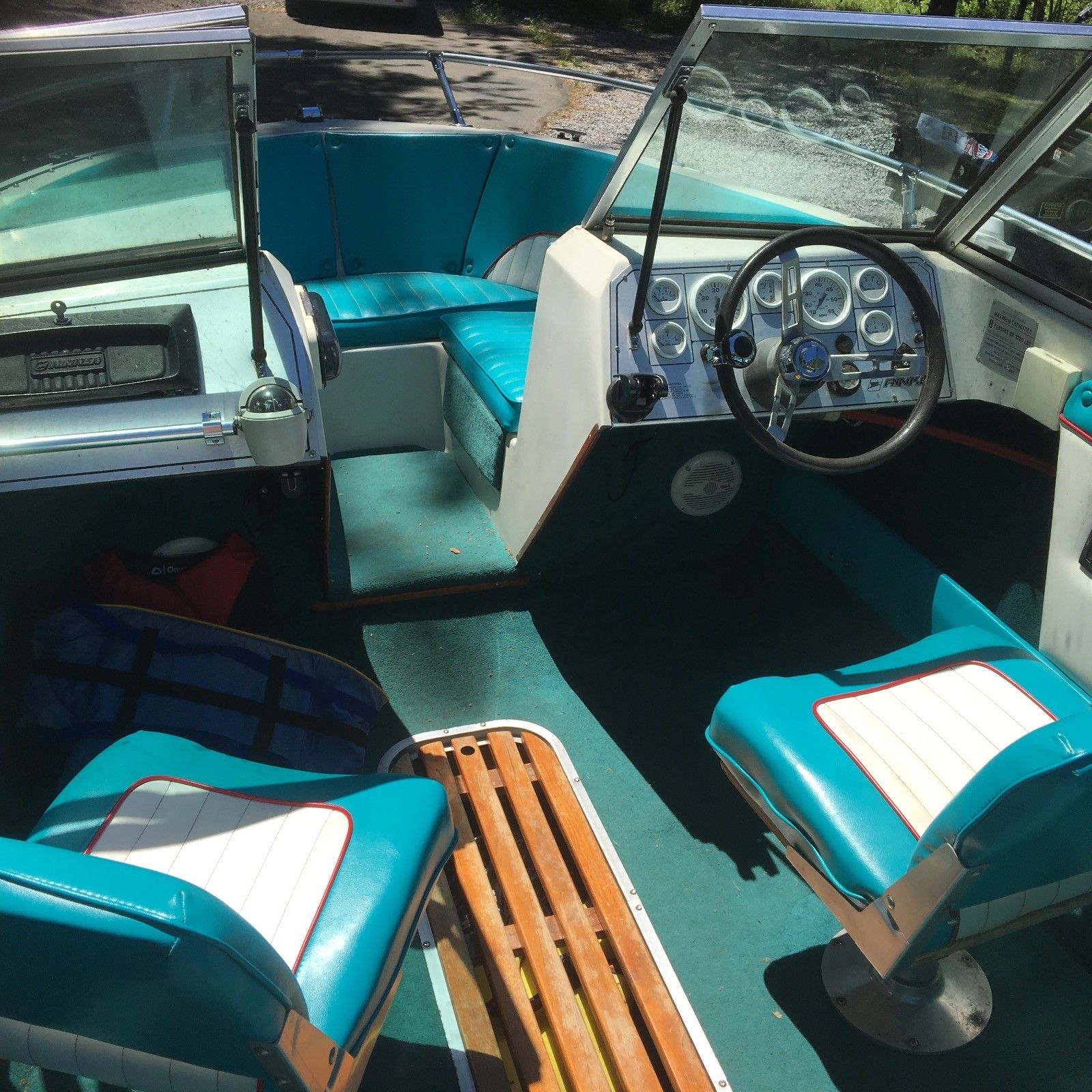 Rinker 192 Bowrider 1984 for sale for $2,900 - Boats-from-USA.com