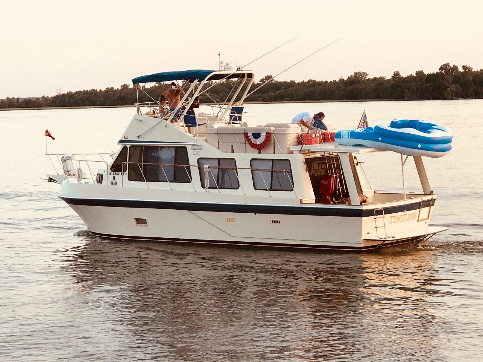 Bluewater Coastal Cruiser 2120023 