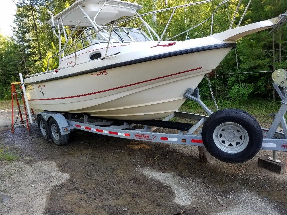 23 boston whaler for sale