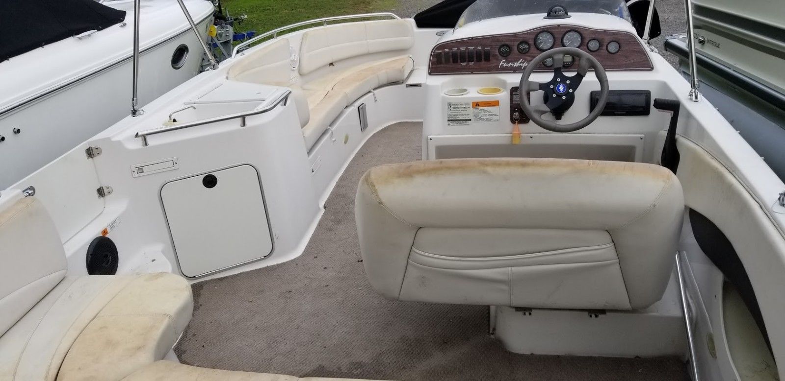 Four Winns Fun Ship 2001 for sale for $14,995 - Boats-from-USA.com