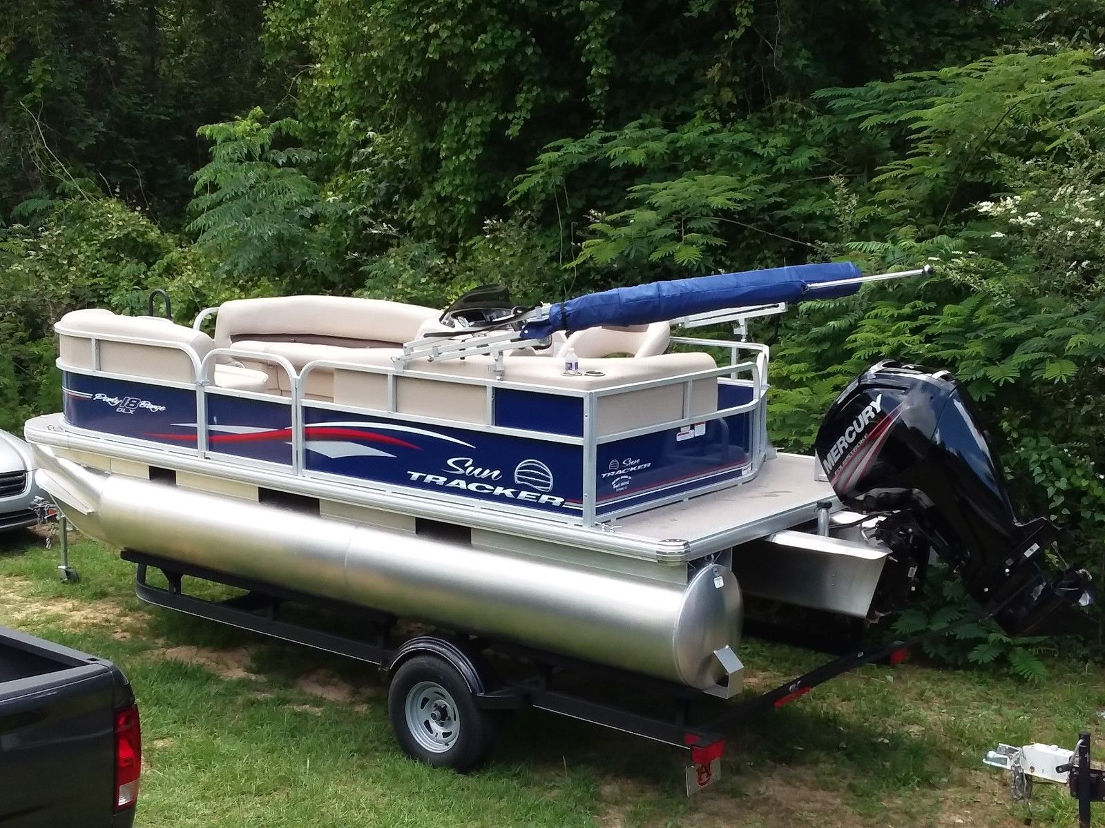 Tracker Party Barge 18 Dlx Boat For Sale Waa2