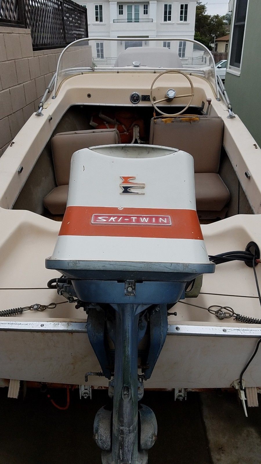 Silverline Vintage Power Boat 33 Hp Evenrude 1968 For Sale For 250