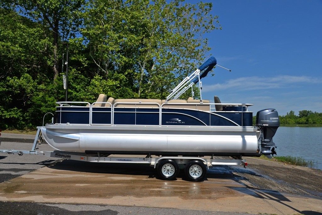 Bennington 22 SFF 2013 for sale for $5,000 - Boats-from-USA.com