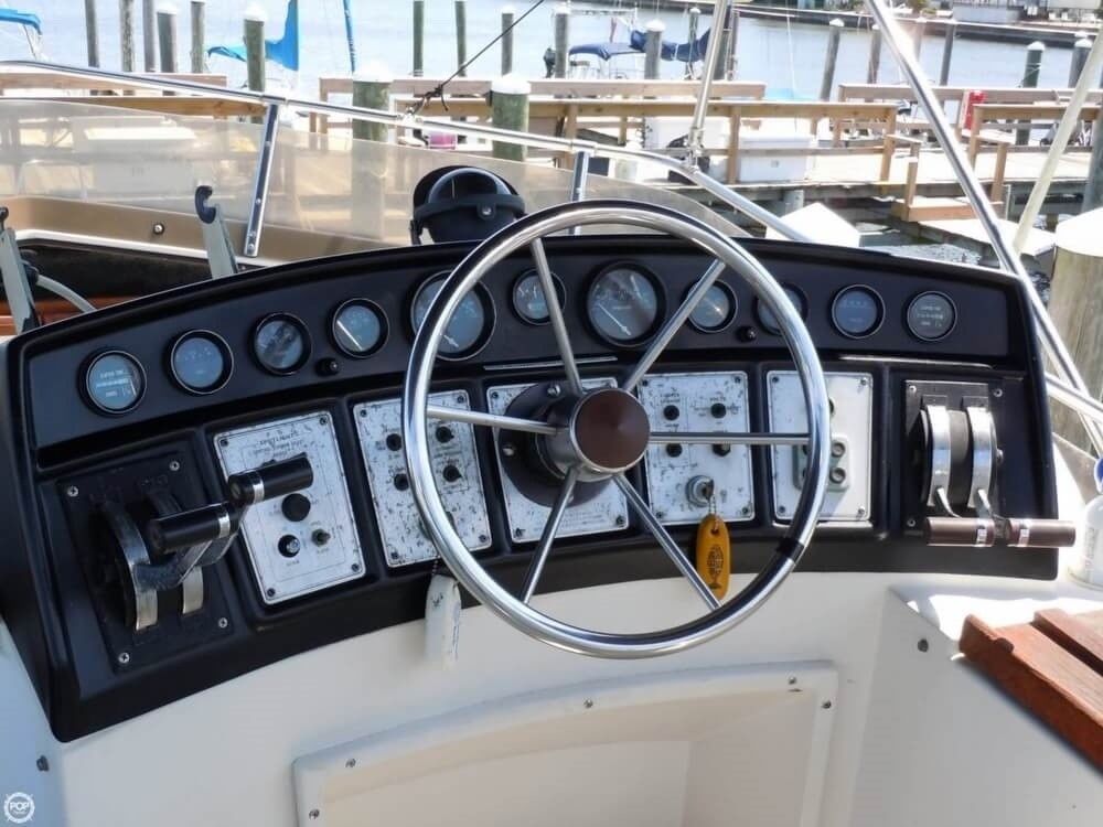 Carver 3607 Aft Cabin 1985 for sale for $36,000 - Boats-from-USA.com