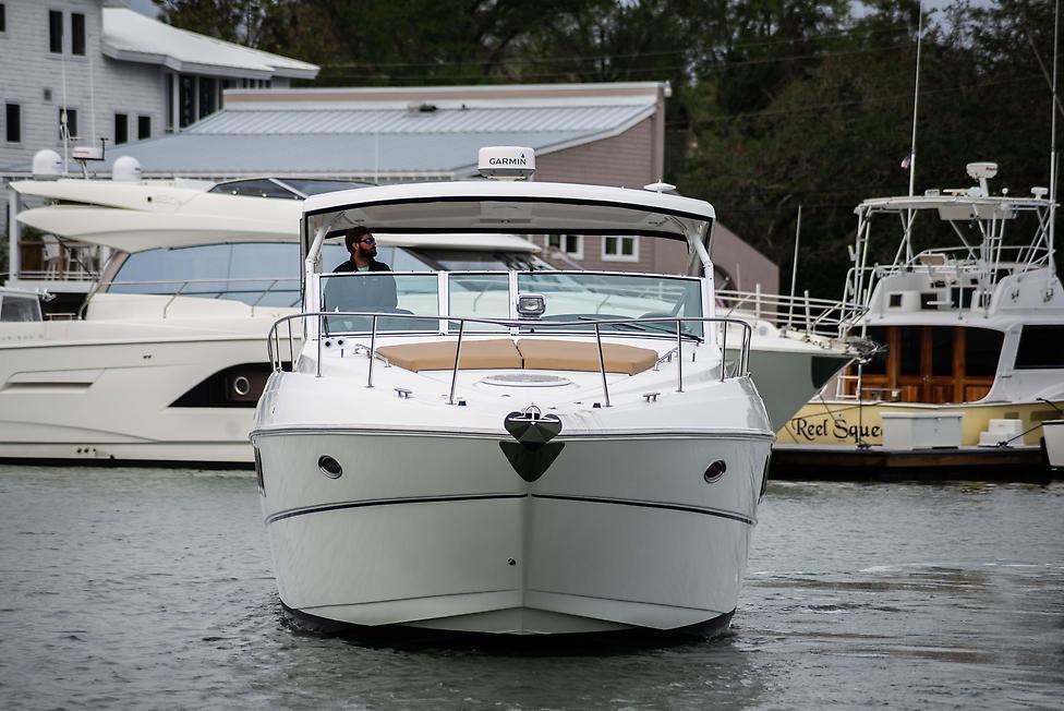 cruisers yachts 380 express for sale