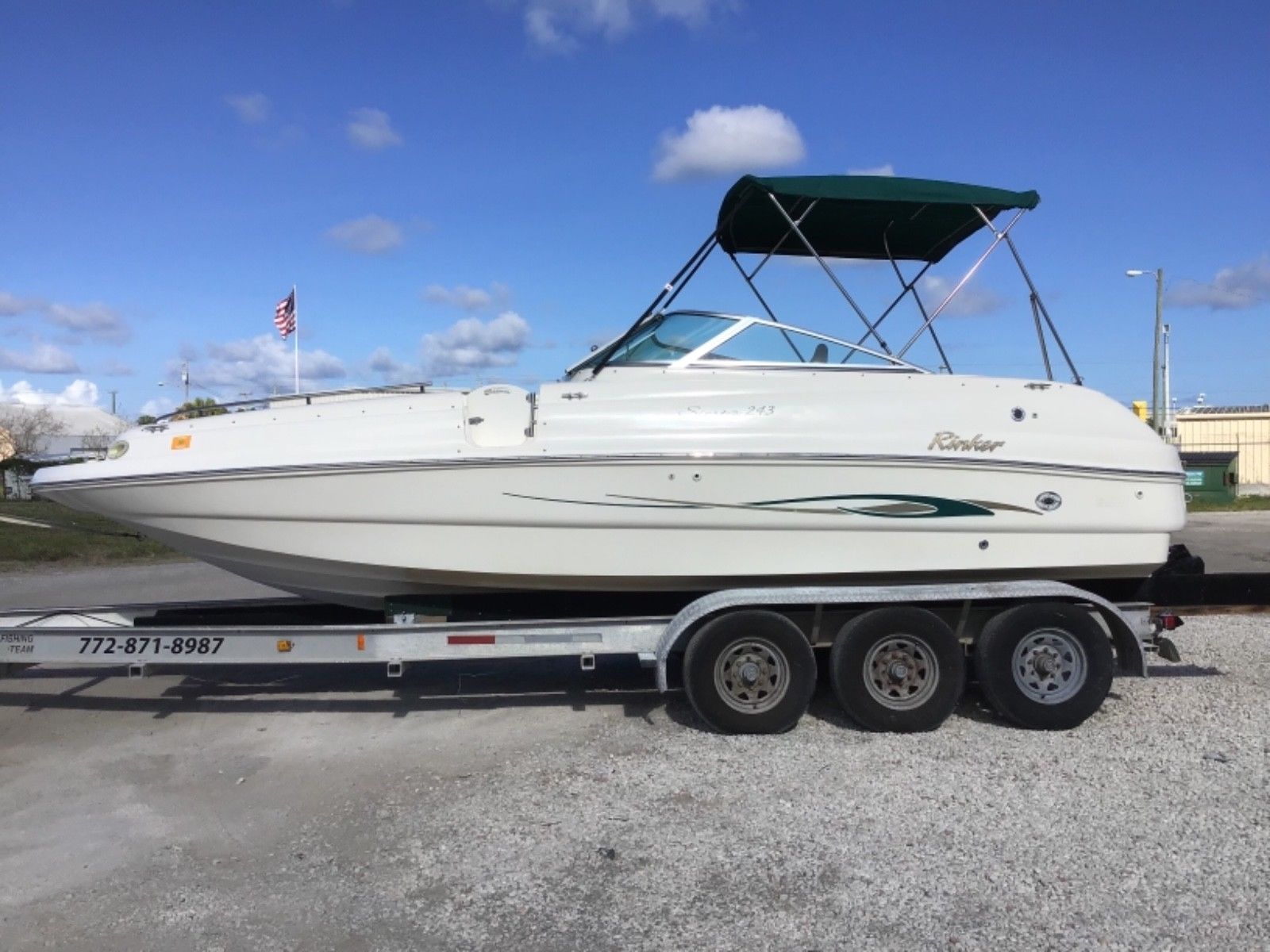 Rinker Siesta 2001 for sale for $11,000 - Boats-from-USA.com