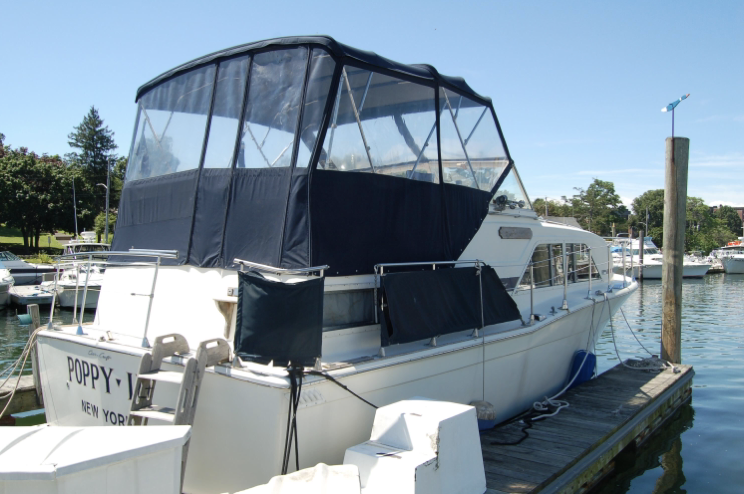 35' Chris-Craft Catalina Motor Yacht Boat