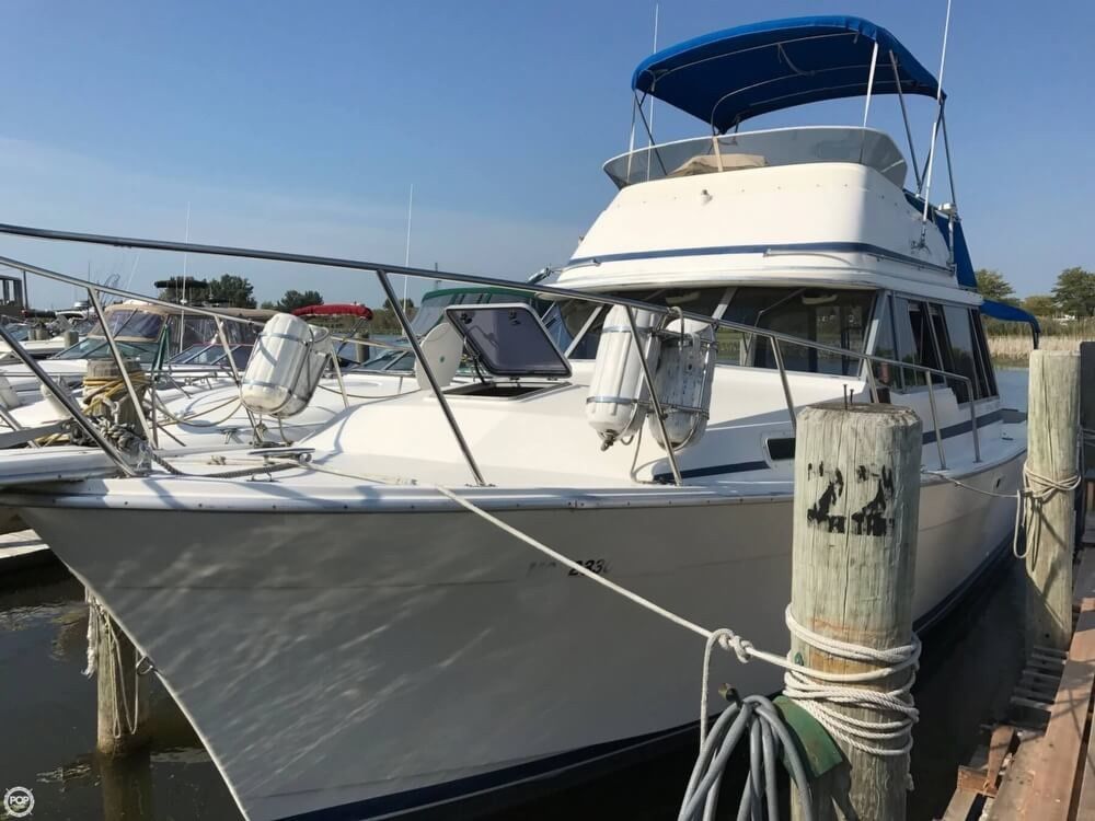 Bayliner Explorer 3270 1985 for sale for $24,500 - Boats-from-USA.com