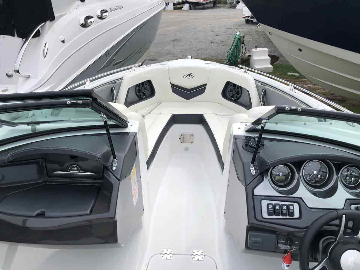 Monterey 218ss 2015 for sale for $10,000 - Boats-from-USA.com