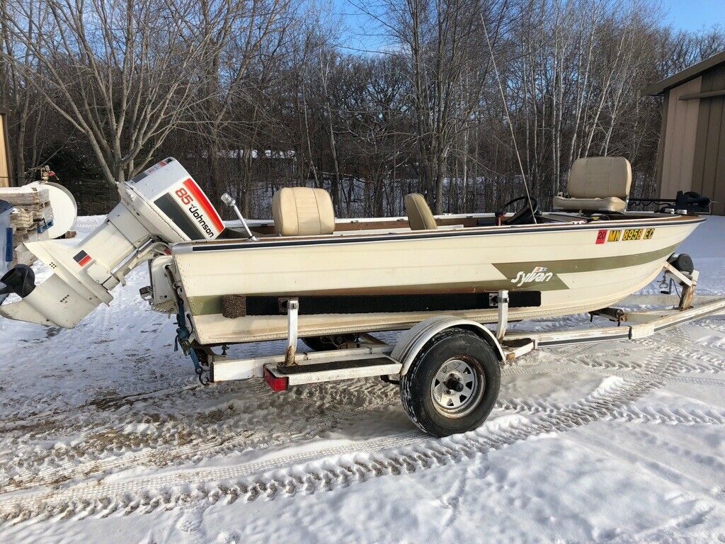 Sylvan 1979 for sale for $3,850 - Boats-from-USA.com