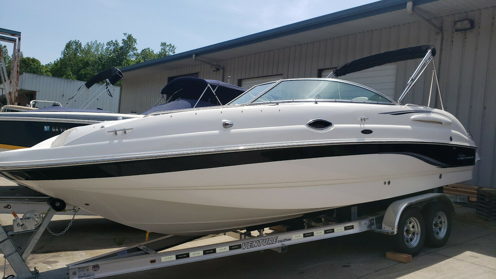 Chaparral Sunesta 243 2003 For Sale For $15,000 - Boats-from-usa.com