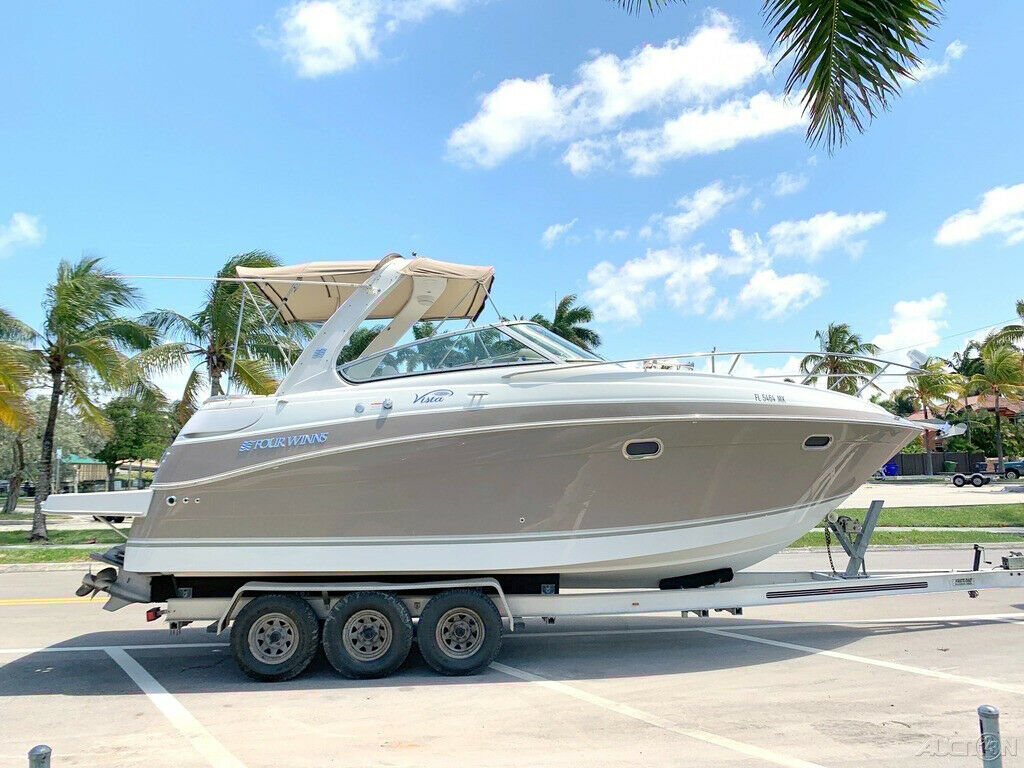 FOUR WINNS 288 VISTA 2004 for sale for $38,700 - Boats-from-USA.com