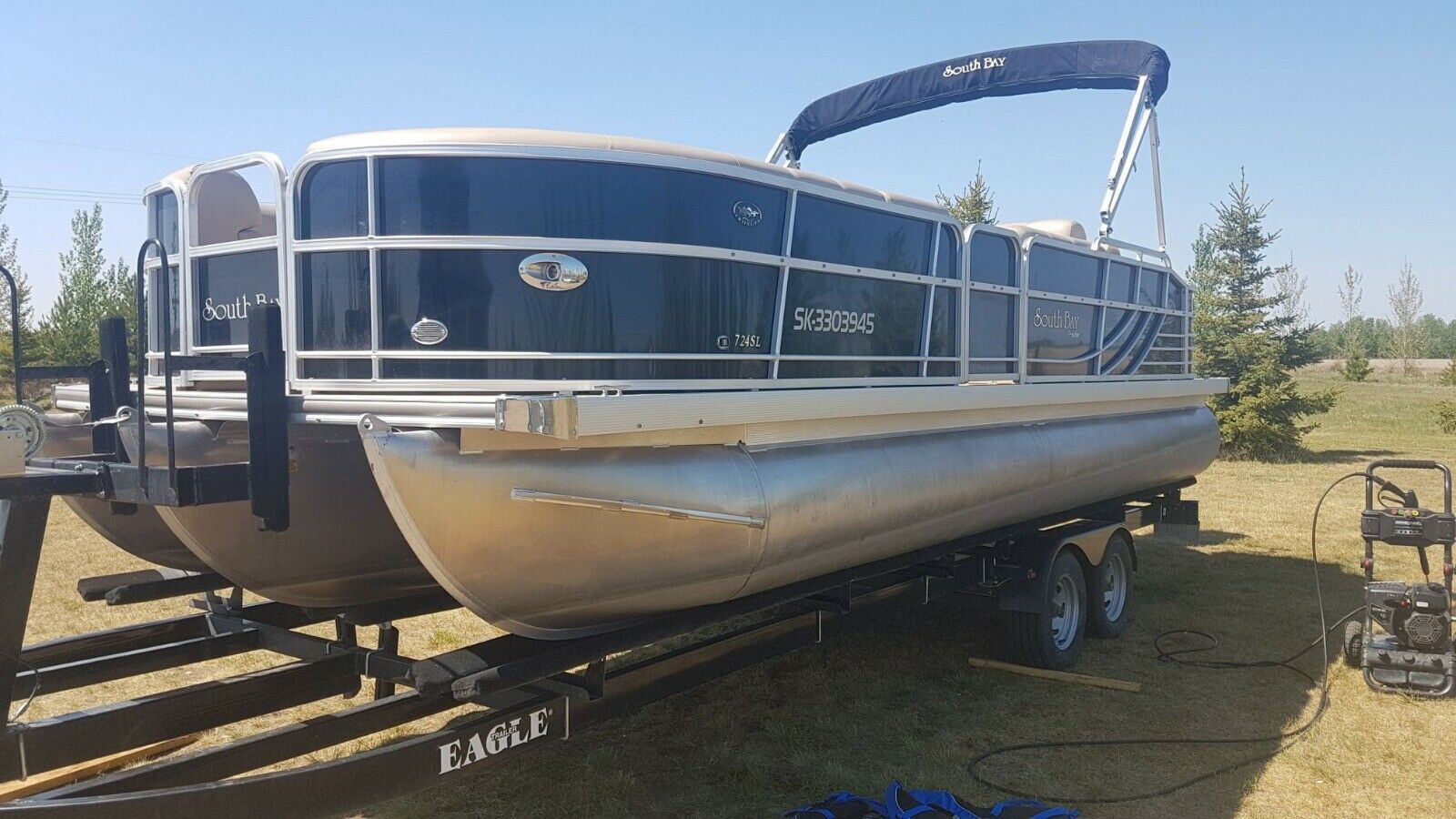 Southbay 724SL Pontoon Boat 2011 for sale for $ - Boats-from-USA.com