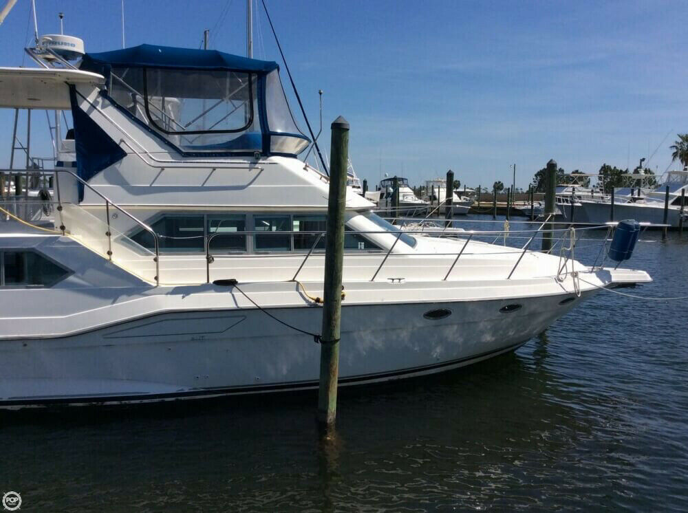 cruisers yachts 3850 aft cabin