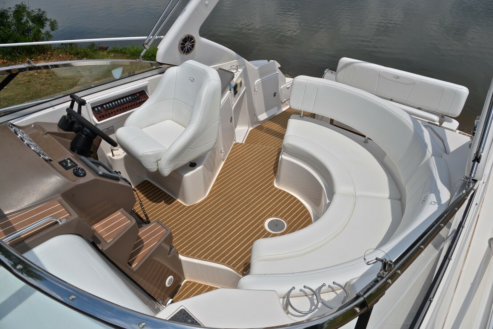 Regal Commodore 3060 2005 for sale for $52,900 - Boats-from-USA.com