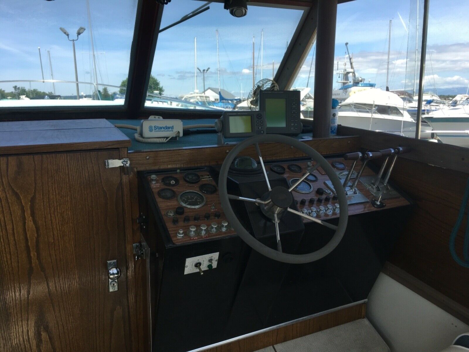 Tollycraft Express Cruiser 1973 for sale for $2,500 - Boats-from-USA.com