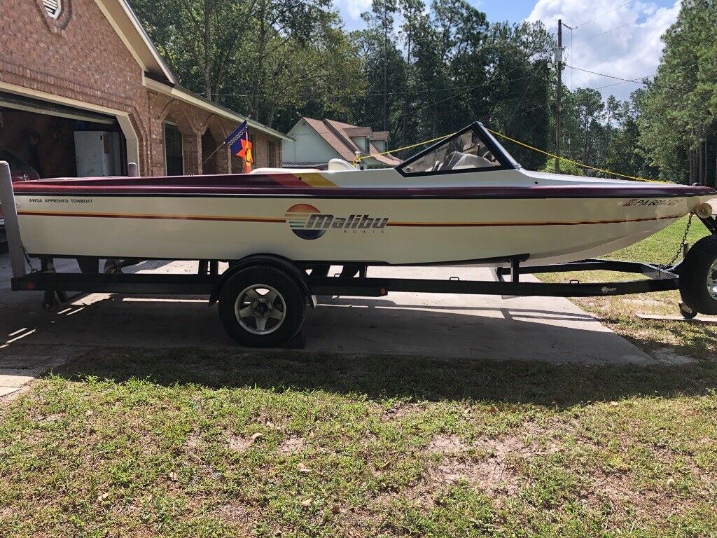 Malibu 1989 for sale for $6,000 - Boats-from-USA.com